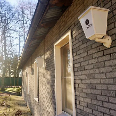 Pharos Zur Seeve מלון 3*