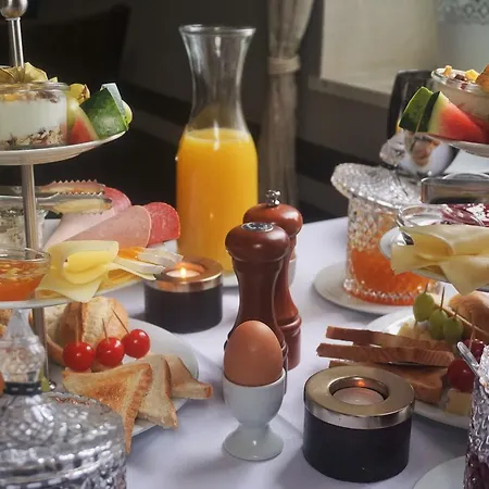 Hotel Pharos Zur Seeve 3*